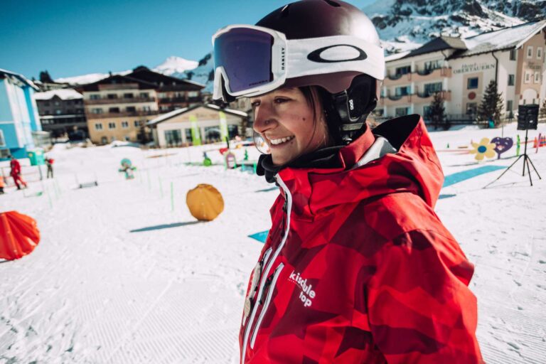 Skilehrerin der Skischule Top für Skikurse für Kinder in Obertauern