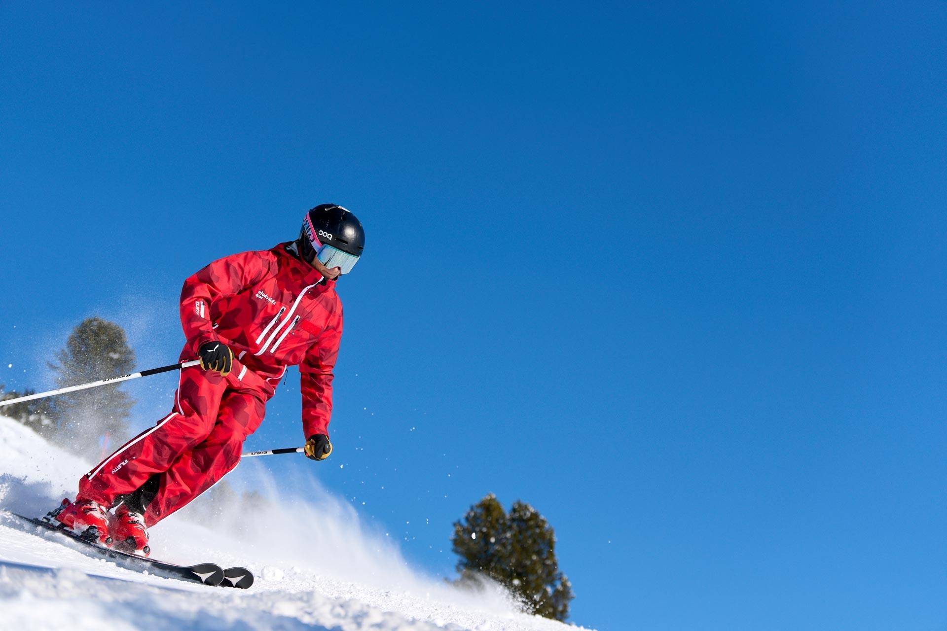 Skilehrer der Skischule Top beim Skikurs für Erwachsene in Obertauern